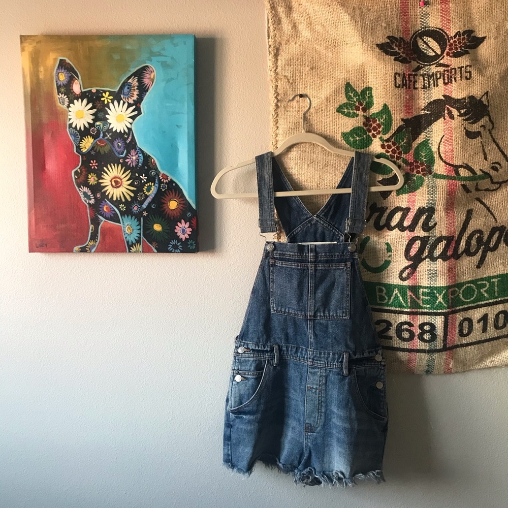 Melville size medium denim overal shorts